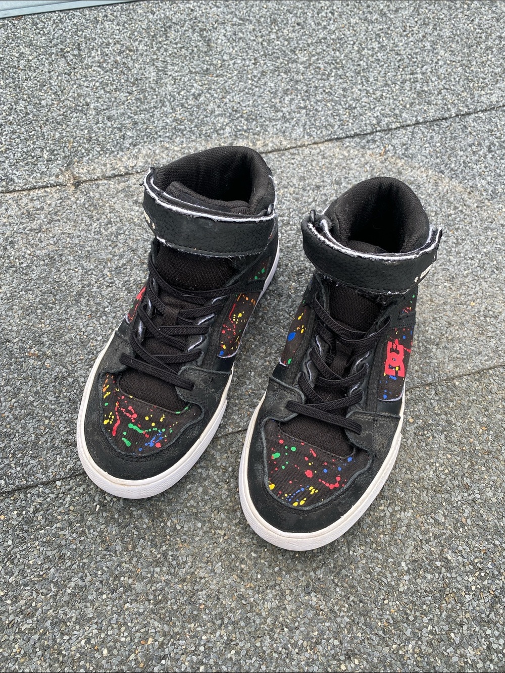 DC Shoes Pure High-Top EV Unisex/Child Size 4 Sneakers Multicolor Paint Splatter